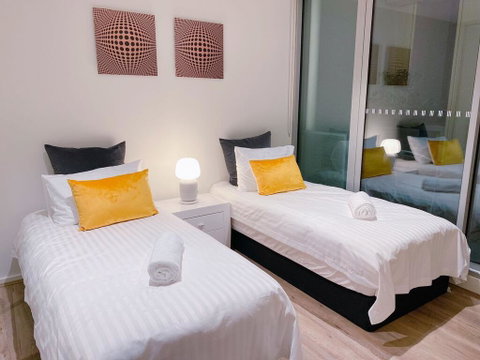 Xu's Residence@888 Collins St - Maitland Accommodation 3