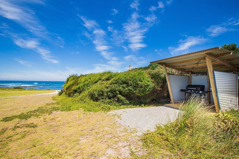 Wytonia Beachfront Accommodation - Maitland Accommodation 2