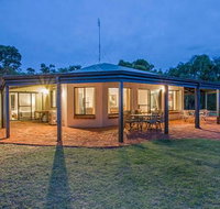 Yallingup Pet Friendly Bush Retreat - Maitland Accommodation