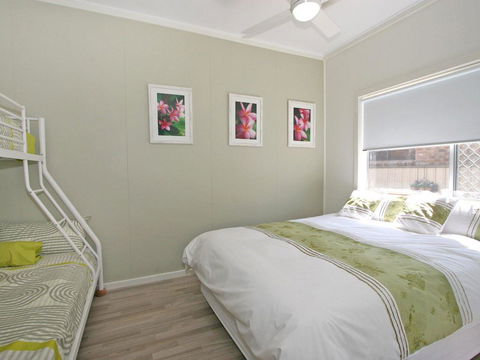 Yamba Daze - Sunrise - Pet Friendly - Maitland Accommodation 3