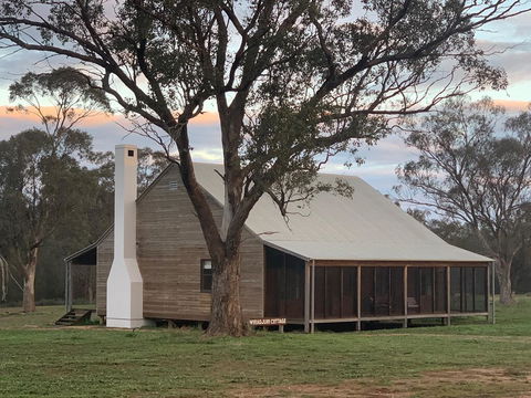 Yarrabandai Creek Homestead - Maitland Accommodation 1