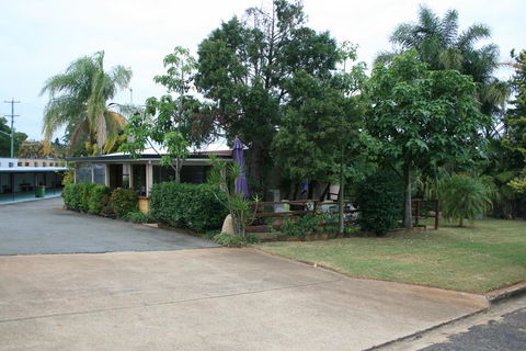 Yarraman Gardens Motel Queensland - Maitland Accommodation 3