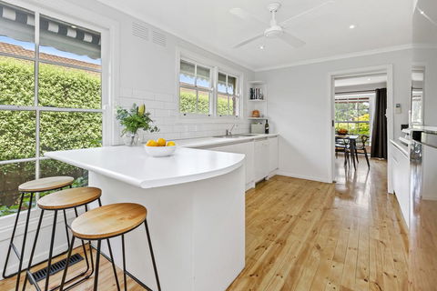 YIN-YANG - MOUNT ELIZA - Maitland Accommodation 2