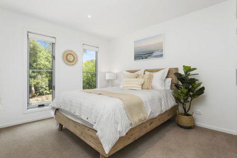YOU, ME AND THE SEA - BLAIRGOWRIE - Maitland Accommodation 3