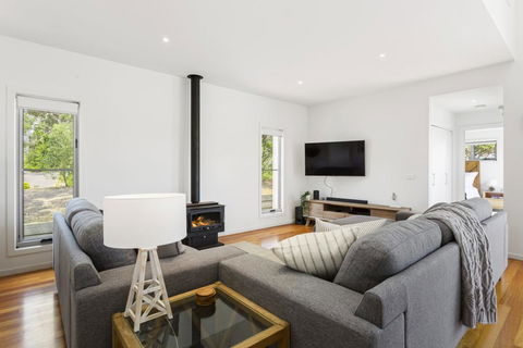YOU, ME AND THE SEA - BLAIRGOWRIE - Maitland Accommodation 1