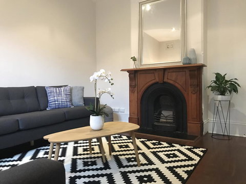 Zaara - Maitland Accommodation 0