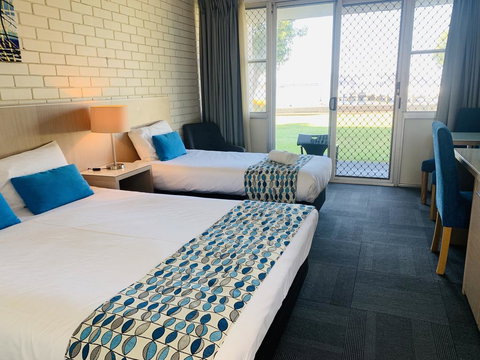 Zorba Waterfront Motel - Maitland Accommodation 2