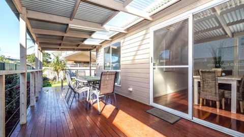 A Beachside Beauty With Pool - Maitland Accommodation 3