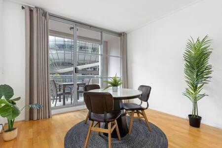A Comfy Studio For 5 Next To Darling Harbour - Maitland Accommodation 4