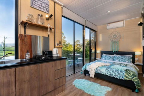 A Dam Good View By Tiny Away - Maitland Accommodation 4