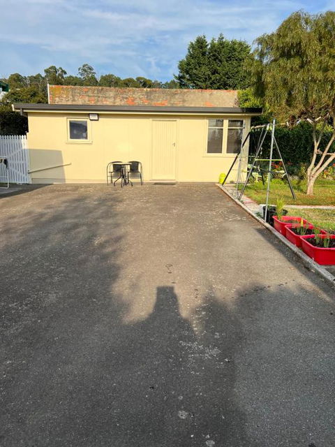 A Lovely Studio In Kings Meadows - Maitland Accommodation 3