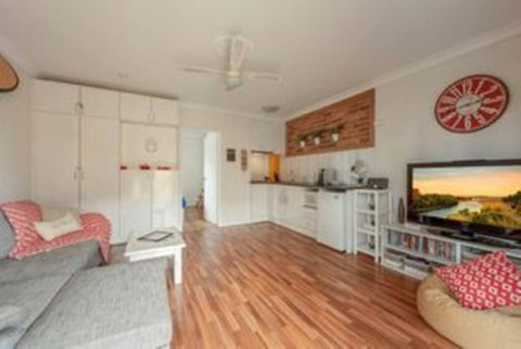 A Reef Intermission - A Coast Break At Mollymook - Maitland Accommodation 2