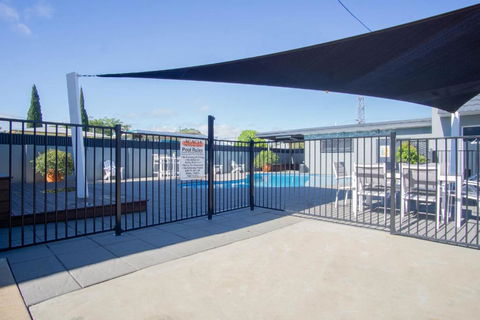 Acacia Motor Inn - Maitland Accommodation 3