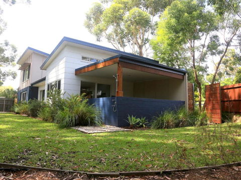 Acacia On Orion By Jervis Bay Rentals - Maitland Accommodation 4