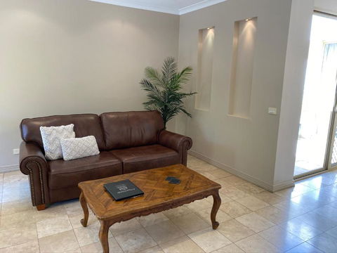 Acacia Terraces - Maitland Accommodation 2