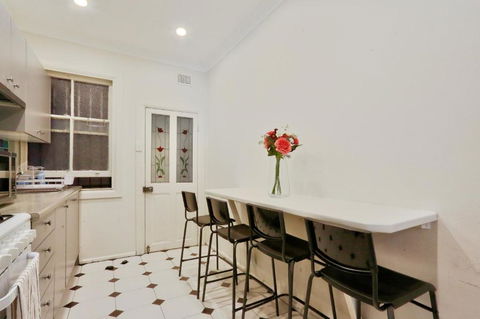 Affordable 3 Bedroom House Darlinghurst With 2 E-Bikes Included - Maitland Accommodation 3