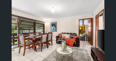 A Room In Mill Park - Maitland Accommodation 4