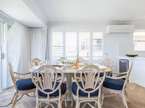 Albacore 3 Waterfront Pool Lift And Views - Maitland Accommodation 3