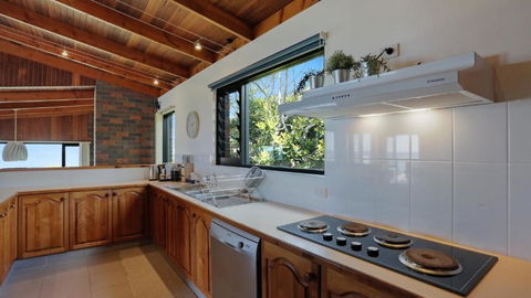 Aisling Saifir - Maitland Accommodation 3