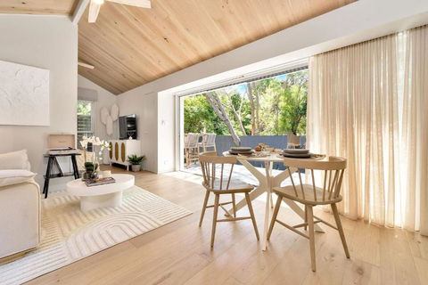 Akora Cabin At Hyams Beach - Maitland Accommodation 2