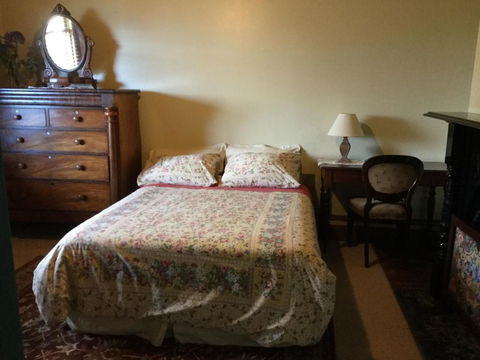 Albion Cottage - Maitland Accommodation 3
