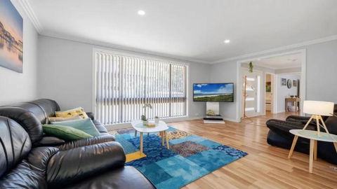 Alka Beach House - Maitland Accommodation 3