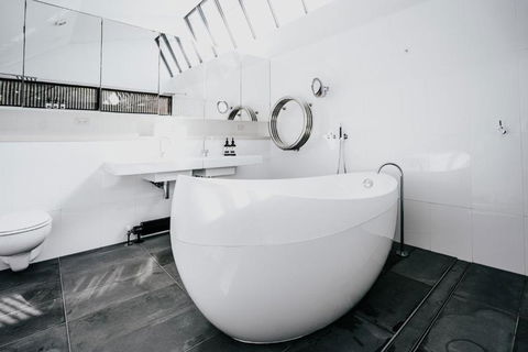 Alkina Lodge Yani - Maitland Accommodation 3