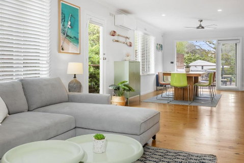 All Decked Out - Beach Retreat In Central Blairgowrie - Maitland Accommodation 0