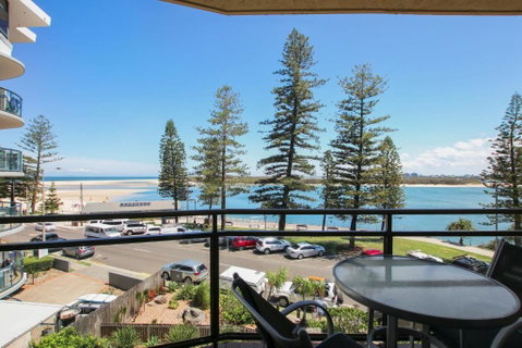 Allamanda, Unit 11, 32 Esplanade, Bulcock Beach - Maitland Accommodation 0