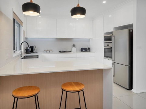 Alloura 2 - Maitland Accommodation 3