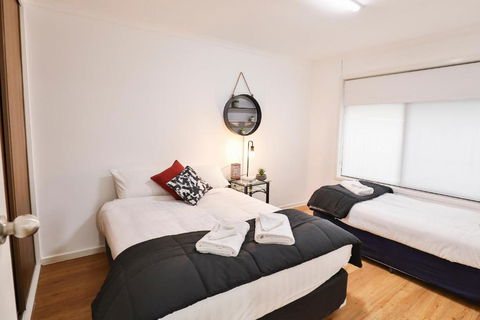 Allure Apartments - Central - Maitland Accommodation 4