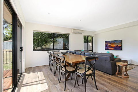 Alpine Knights Stylish Luxury - Maitland Accommodation 4