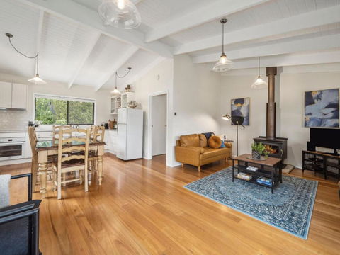 Amaroo Cottage - Maitland Accommodation 0