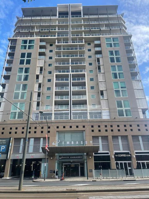 ANTEA 2br Embassy 1207 - Maitland Accommodation 0