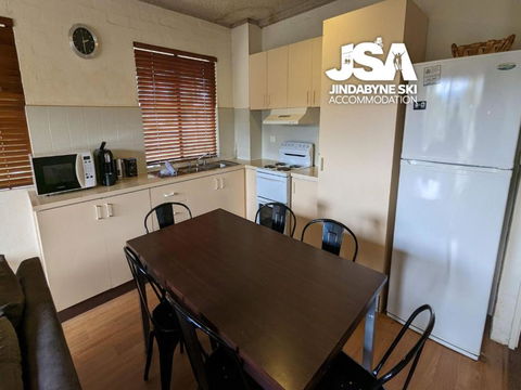 Alpine Mountain View Kirwan 48 - Maitland Accommodation 3
