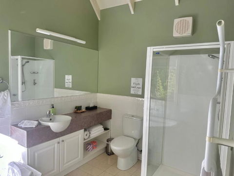 Apple Tree Cottage - Maitland Accommodation 3