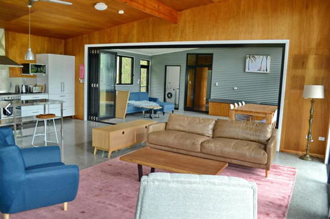 Aranakie- 7 Grey Street Arakoon - Full Linen Provided - Maitland Accommodation 2