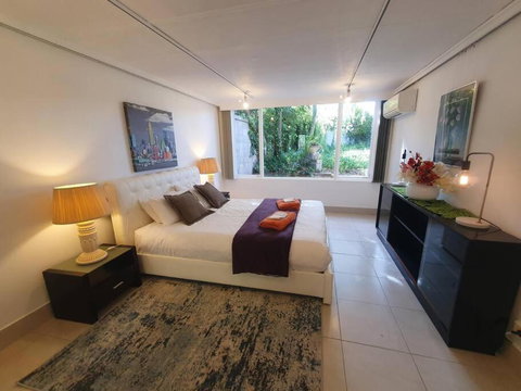 Architectural Comfy 2B&2B Home With A Garden View Close To A Lake And Yarralumla Shopping Centre - Maitland Accommodation 4
