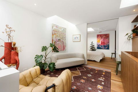 Architecture Designed Terrace - Maitland Accommodation 4