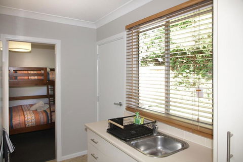 Armidale Cottage - All You Need On Taylor - Maitland Accommodation 4