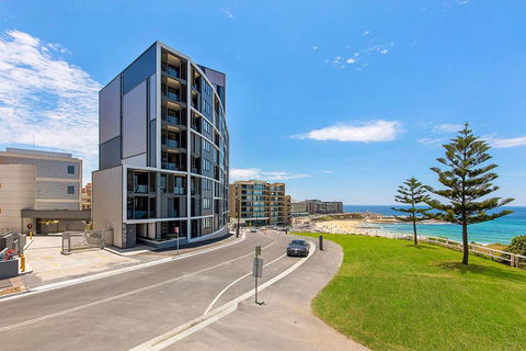 Astra Apartments Newcastle Beach - Maitland Accommodation 0