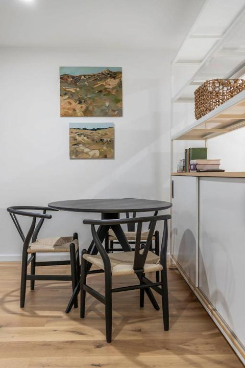 Architectural Delight On Lonsdale - Maitland Accommodation 4