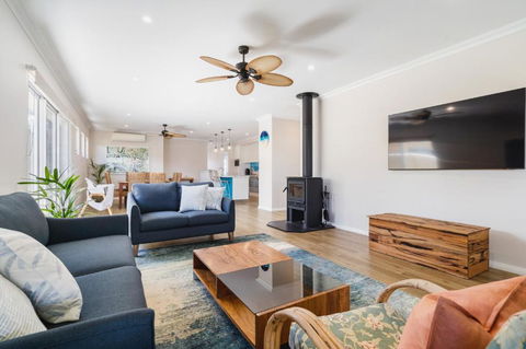 AZZURE On WATERVILLE - Maitland Accommodation 3