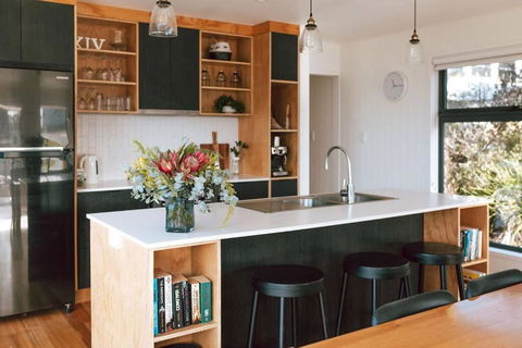 B E A C H H O U S E X I V - Maitland Accommodation 2