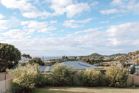 B E A C H H O U S E X I V - Maitland Accommodation 3