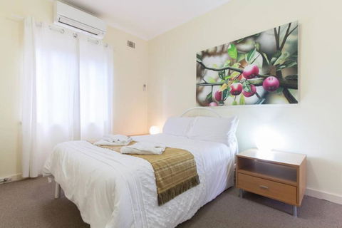B5 Crawley Apartment 1 BRM & Sleepout Near UWA - Maitland Accommodation 1
