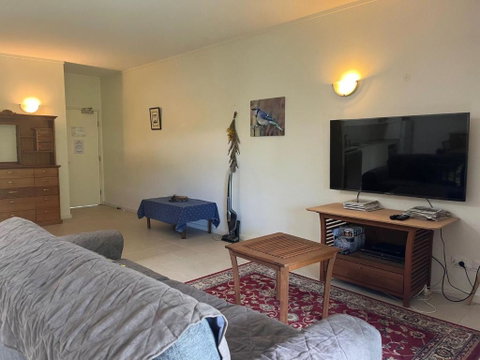Baden 57 - Rainbow Shores Pools - Tennis Court - Walk To Beach - Aircon - Maitland Accommodation 2