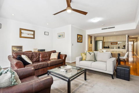 BANN2/5 - Bannister Heritage Hideaway - Maitland Accommodation 0