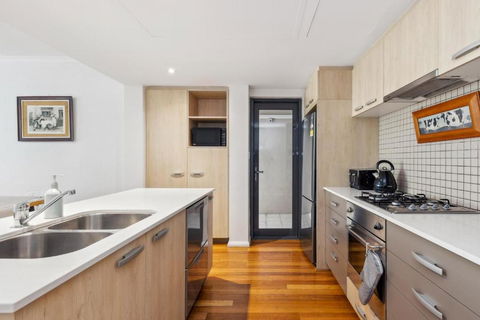 BANN2/5 - Bannister Heritage Hideaway - Maitland Accommodation 4