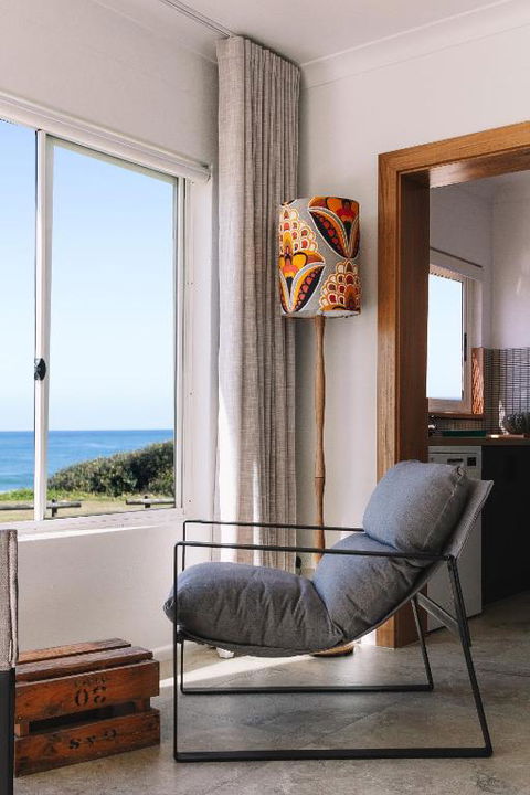 BAY PROPERTIES . Ocean Sounds - Maitland Accommodation 0